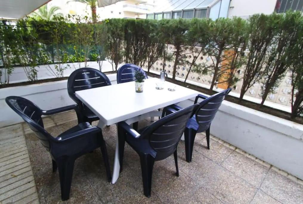 White Beach 100M Playa, Wifi, Pool 6Pax Salou Eksteriør billede